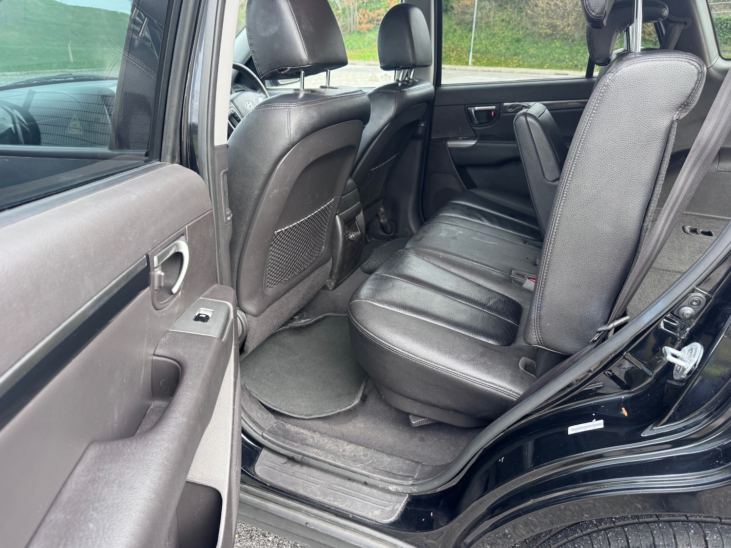 Used Hyundai Santa Fe 2011 for sale - 77020674: Photo 27