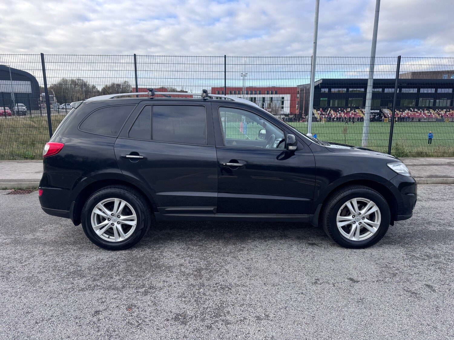 Used Hyundai Santa Fe 2011 for sale - 77020674: Photo 34