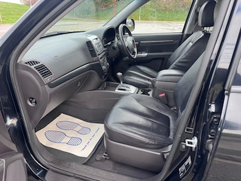 Used Hyundai Santa Fe 2011 for sale - 77020674: Photo