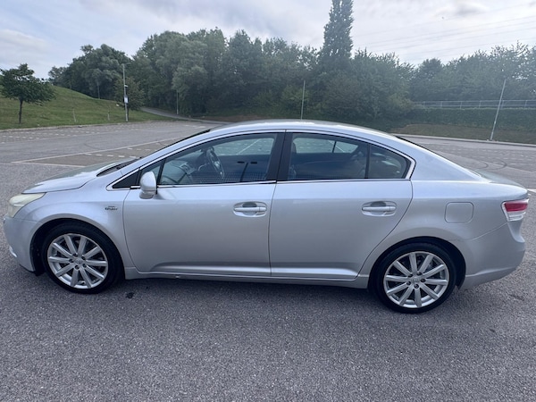 Used Toyota Avensis 2010 for sale - 75626969: Photo 16