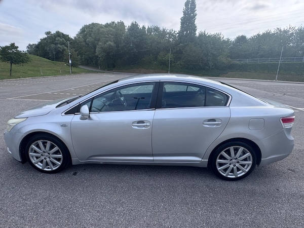 Used Toyota Avensis 2010 for sale - 75626969: Photo 17