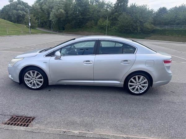 Used Toyota Avensis 2010 for sale - 75626969: Photo 18