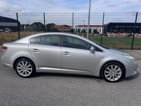 Used Toyota Avensis 2010 for sale - 75626969: Photo 24