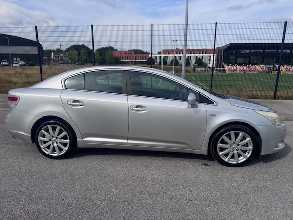 Used Toyota Avensis 2010 for sale - 75626969: Photo 26