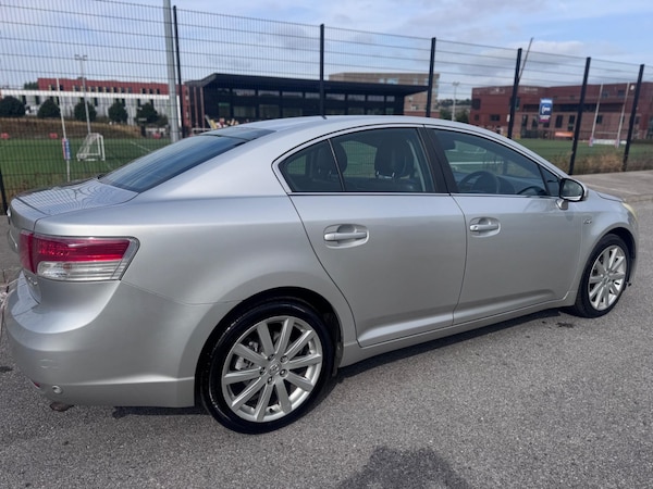 Used Toyota Avensis 2010 for sale - 75626969: Photo 28