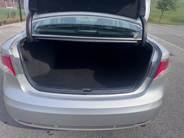 Used Toyota Avensis 2010 for sale - 75626969: Photo 46