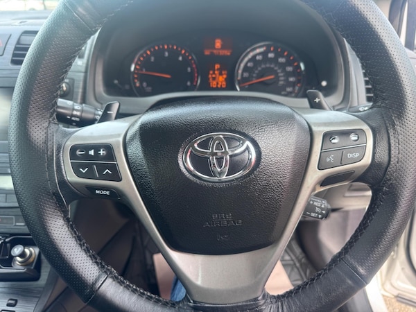 Used Toyota Avensis 2010 for sale - 75626969: Photo 48