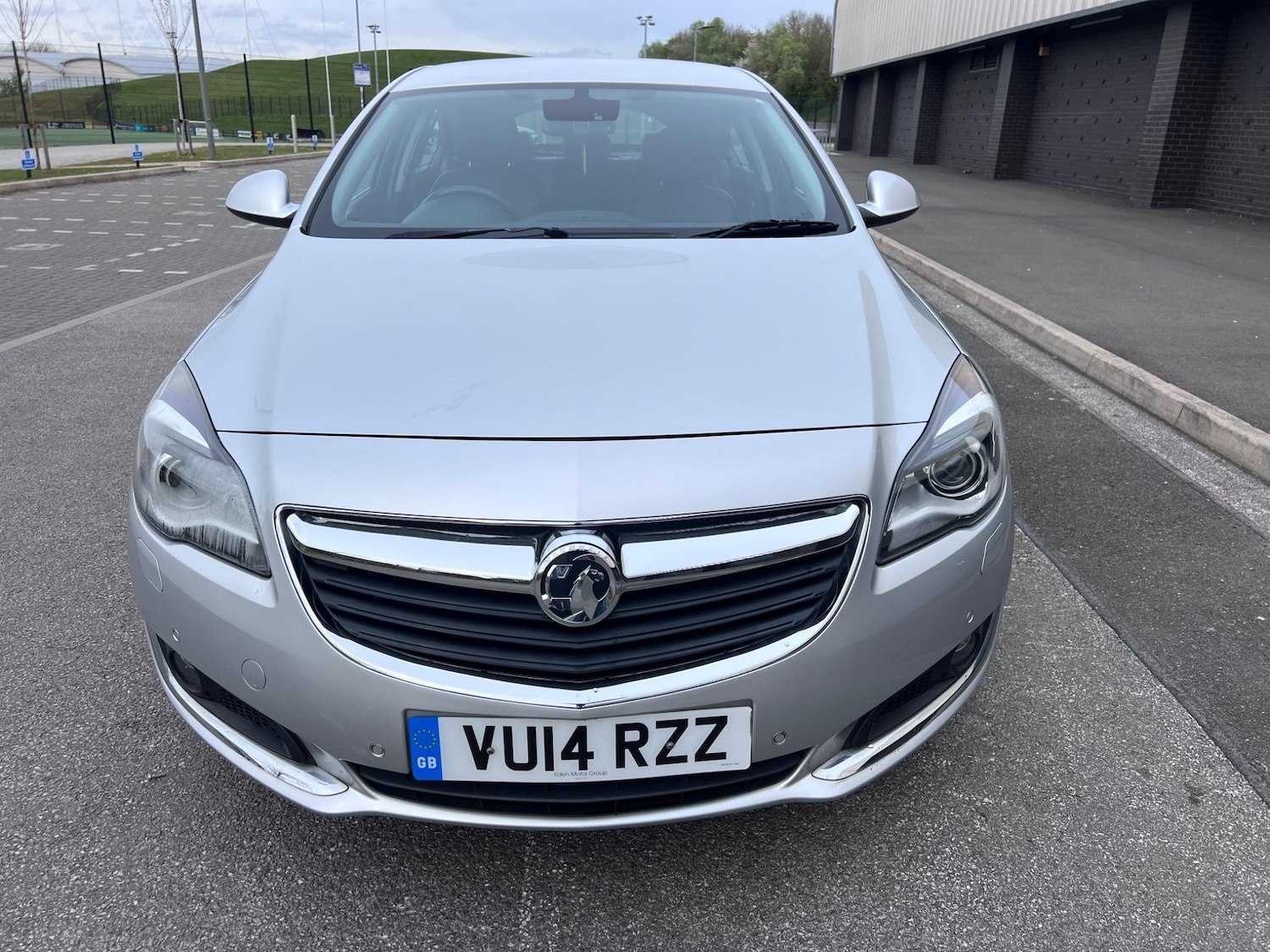Used Vauxhall Insignia 2014 for sale - 75626959: Photo 2