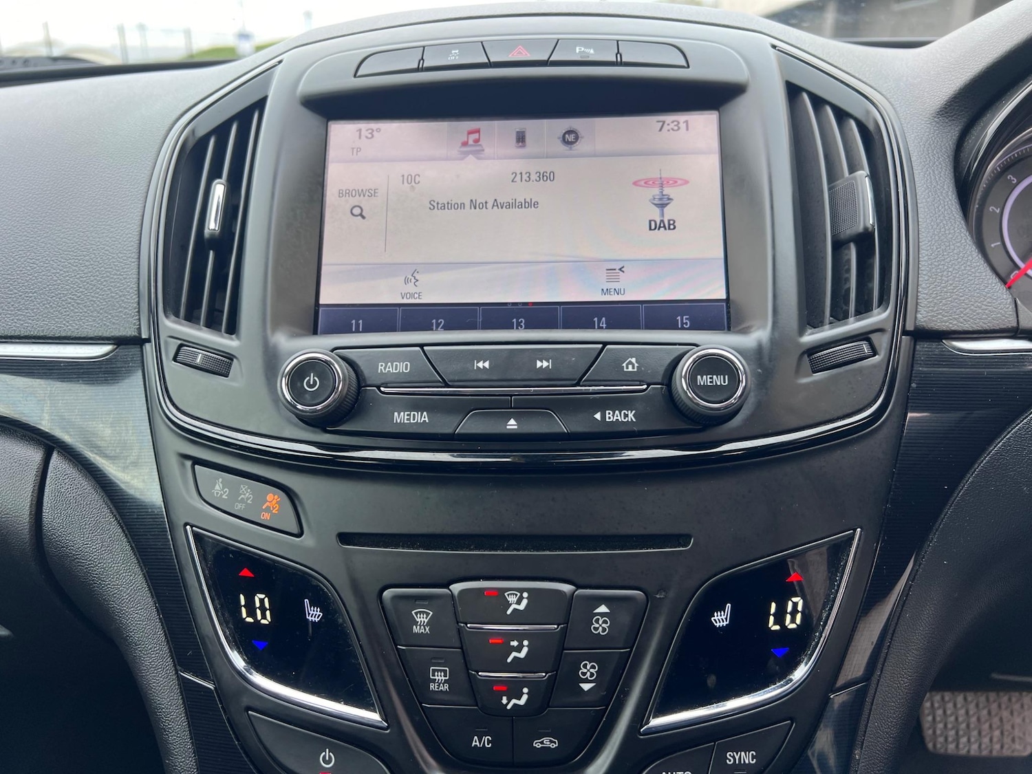 Used Vauxhall Insignia 2014 for sale - 75626959: Photo 32