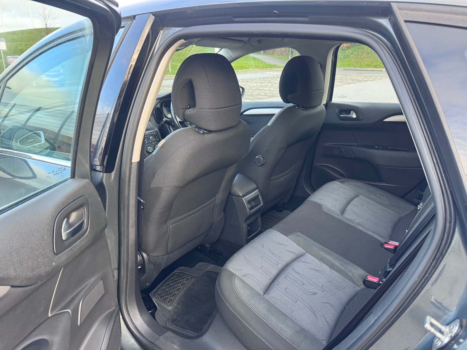 Used Citroen C4 2012 for sale - 77067695: Photo 15