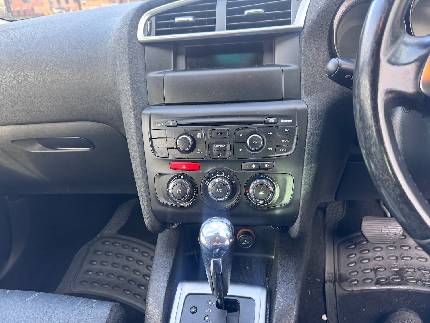 Used Citroen C4 2012 for sale - 77067695: Photo 9