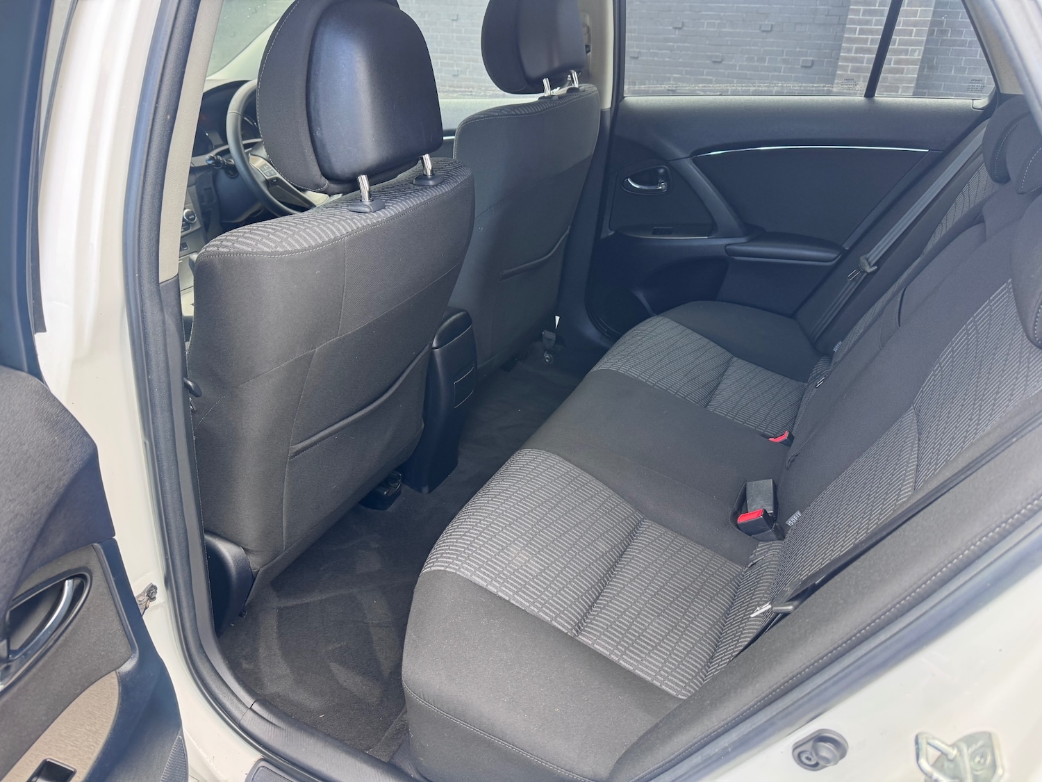 Used Toyota Avensis 2010 for sale - 78074283: Photo 14