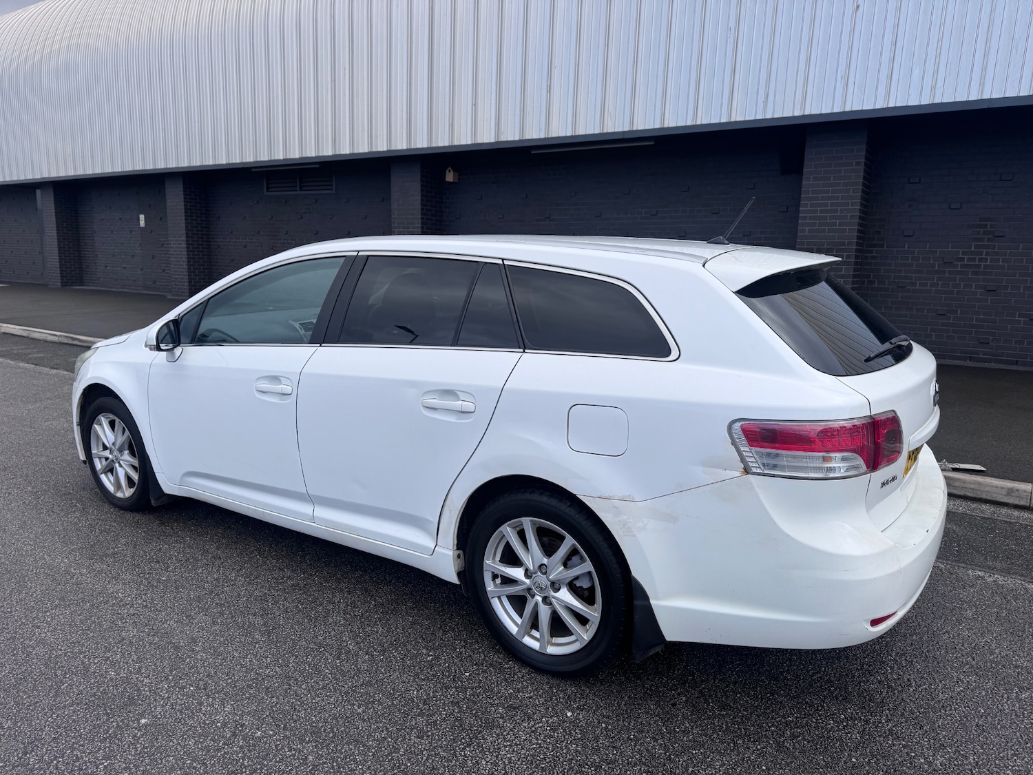 Used Toyota Avensis 2010 for sale - 78074283: Photo 23