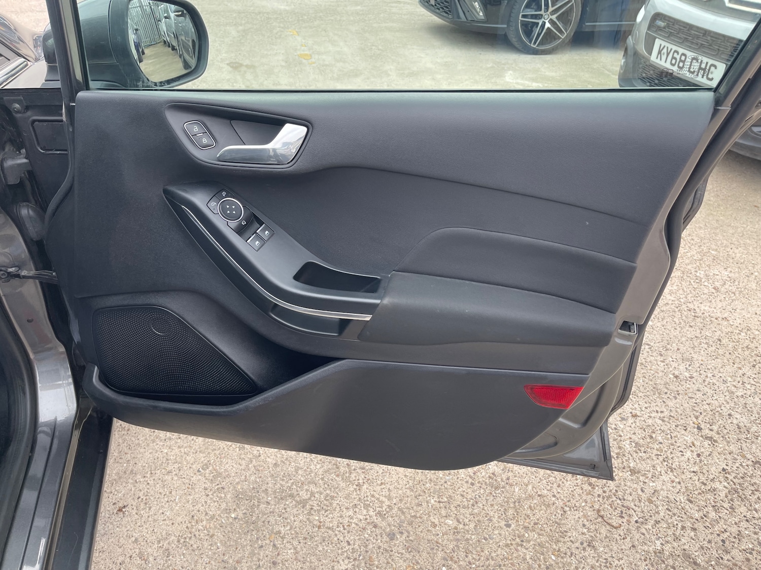 Used Ford Fiesta 2018 for sale - 77989853: Photo 11