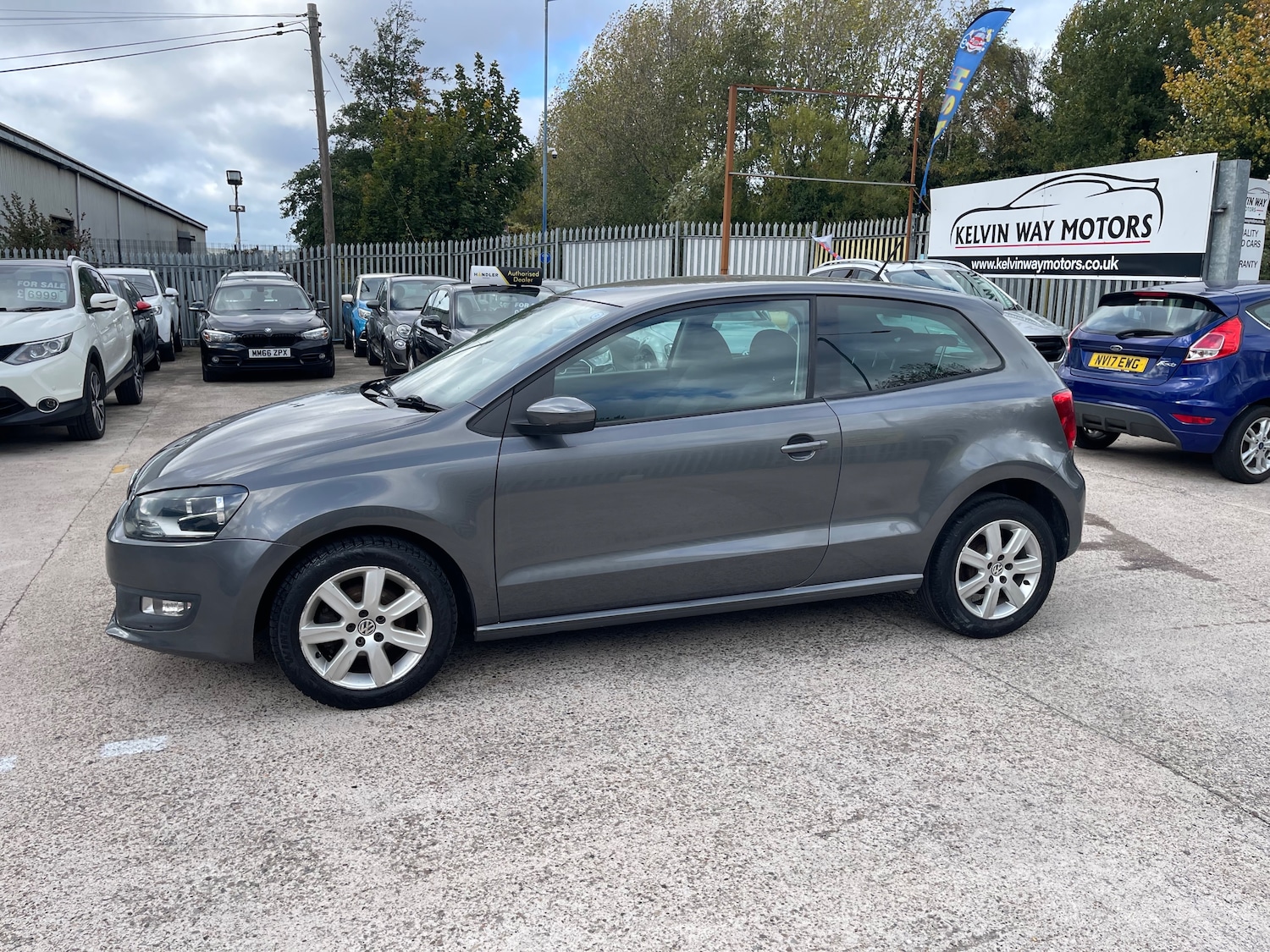 Used Volkswagen Polo 2012 for sale - 76157858: Photo 4