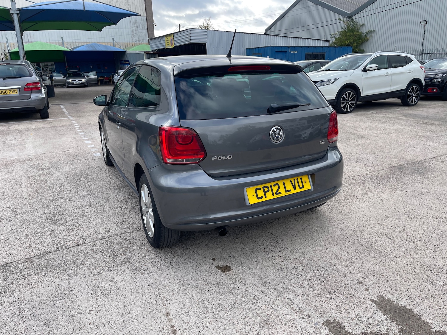 Used Volkswagen Polo 2012 for sale - 76157858: Photo 6