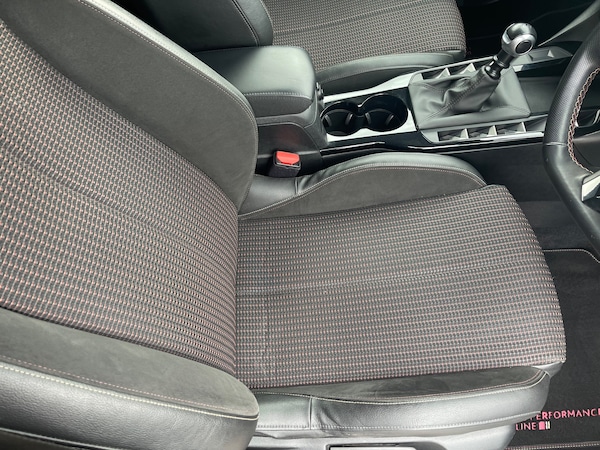 Used DS Automobiles DS 3 Crossback 2021 for sale - 76191397: Photo 14