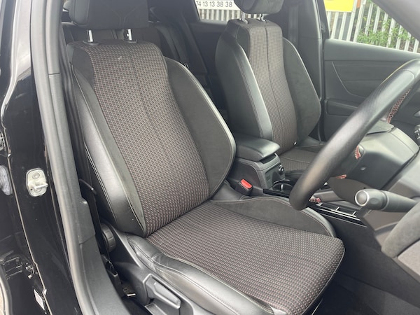 Used DS Automobiles DS 3 Crossback 2021 for sale - 76191397: Photo 18