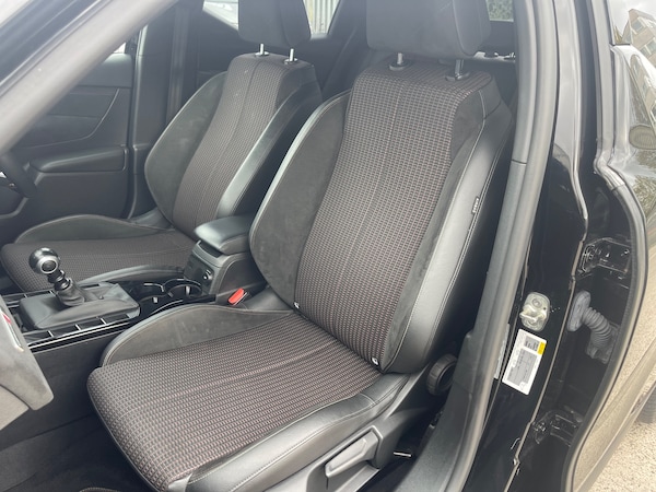 Used DS Automobiles DS 3 Crossback 2021 for sale - 76191397: Photo 25