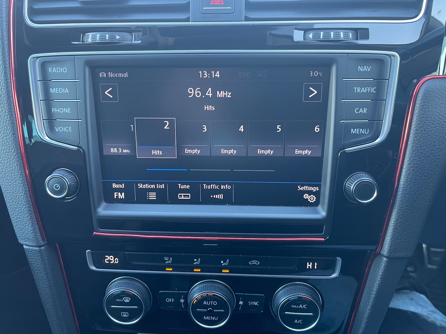 Used Volkswagen Golf 2023 for sale - 77088742: Photo 10