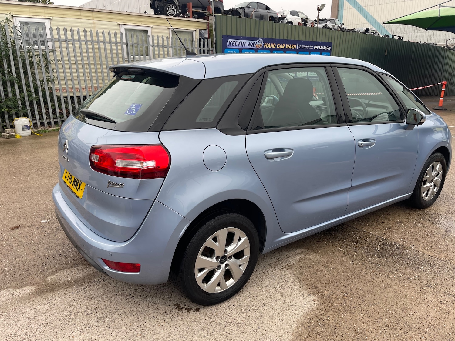 Used Citroen C4 Picasso 2016 for sale - 76273747: Photo 6