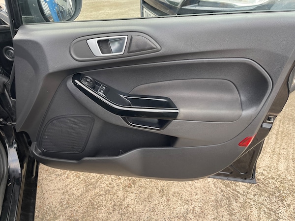 Used Ford Fiesta 2016 for sale - 76062740: Photo 20