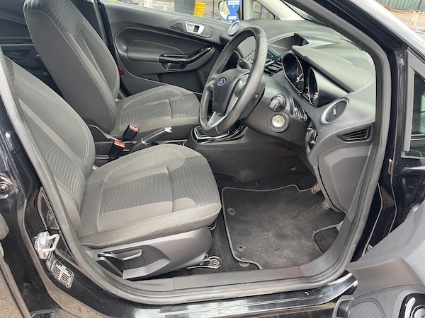 Used Ford Fiesta 2016 for sale - 76062740: Photo 24
