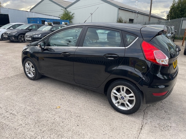 Used Ford Fiesta 2016 for sale - 76062740: Photo 6
