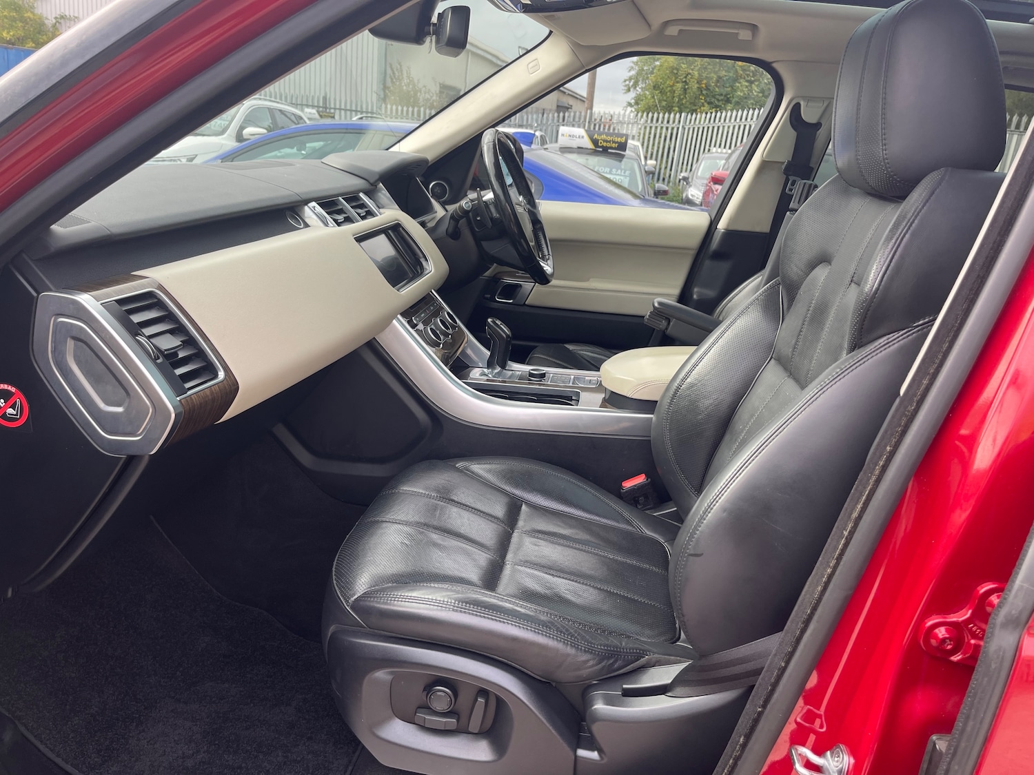 Used Land Rover Range Rover Sport 2016 for sale - 76369197: Photo 38