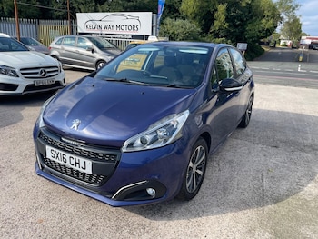 Peugeot - 208