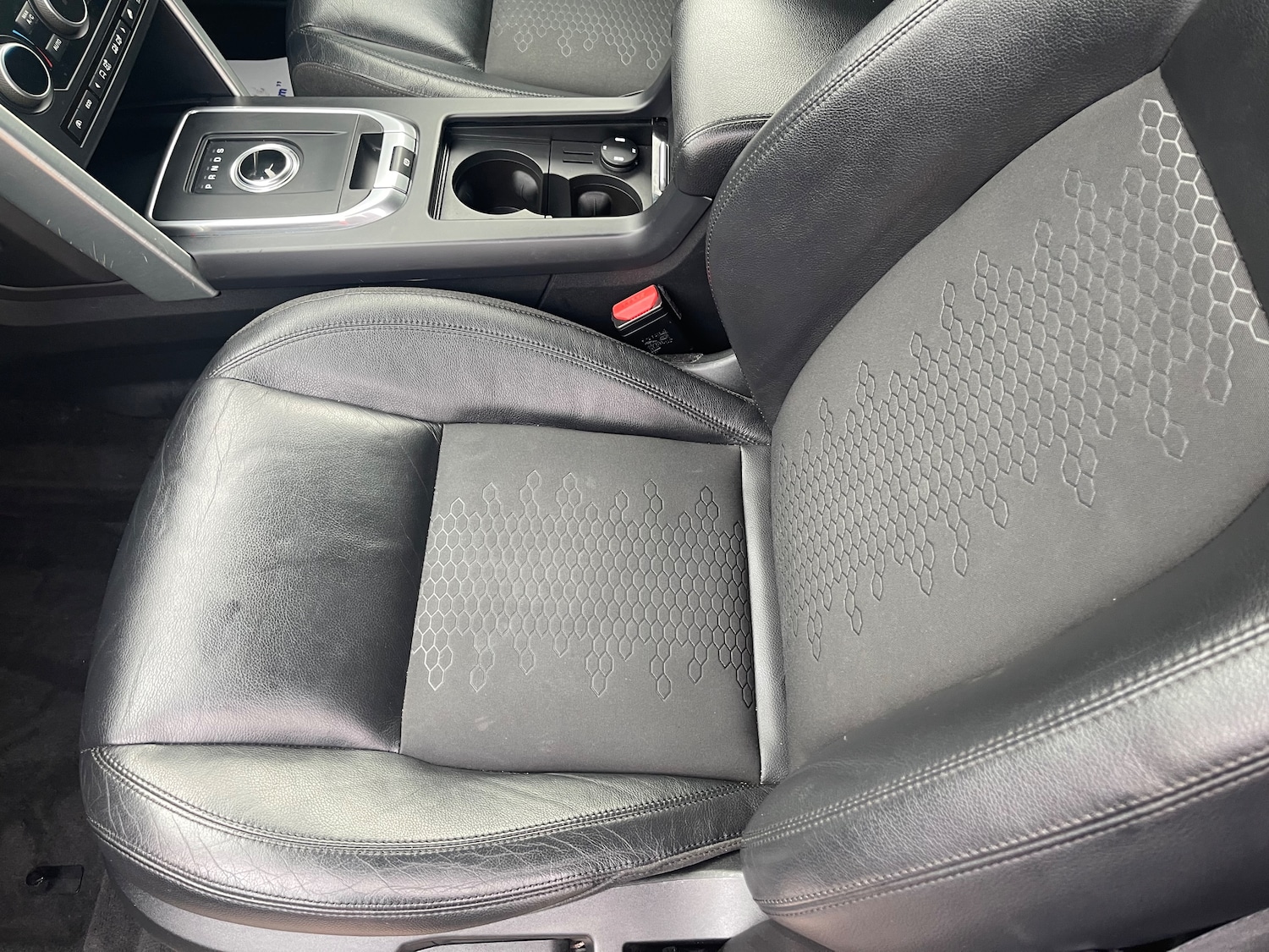 Used Land Rover Discovery Sport 2017 for sale - 77187660: Photo 22