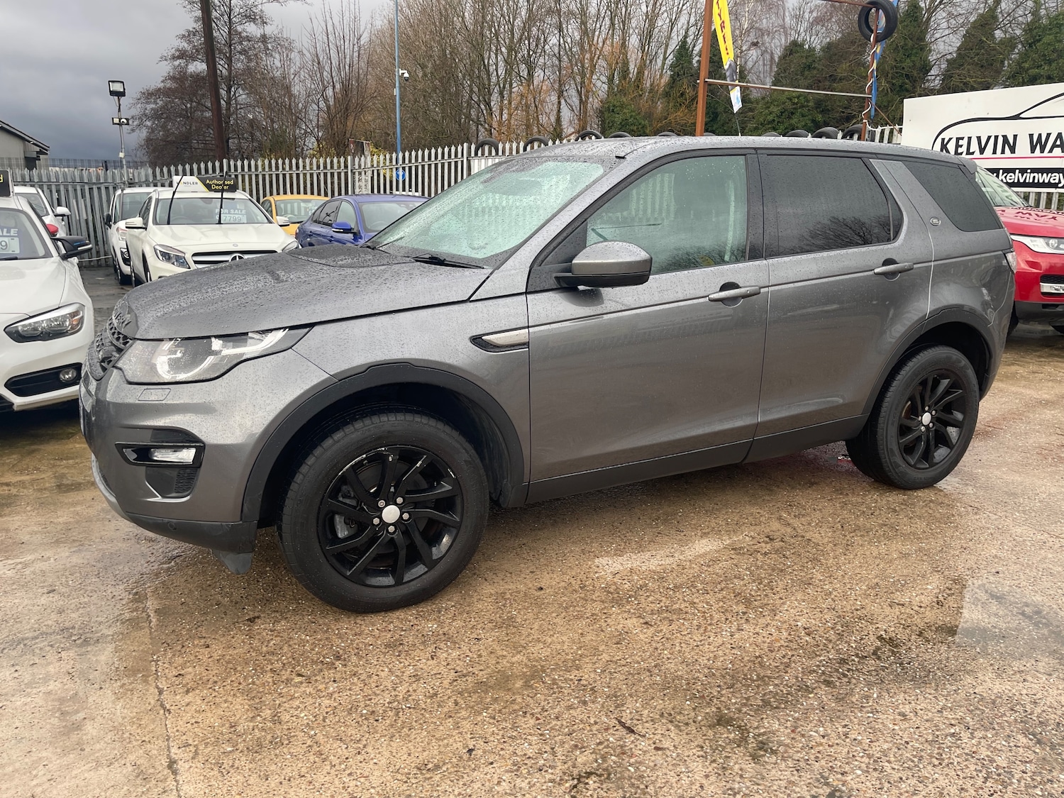Used Land Rover Discovery Sport 2017 for sale - 77187660: Photo 3