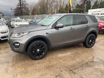 Used Land Rover Discovery Sport 2017 for sale - 77187660: Photo