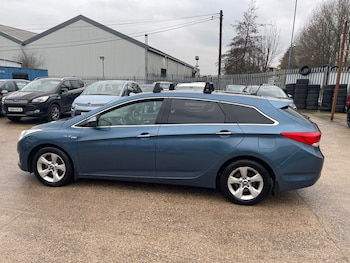 Used Hyundai i40 2013 for sale - 77608104: Photo