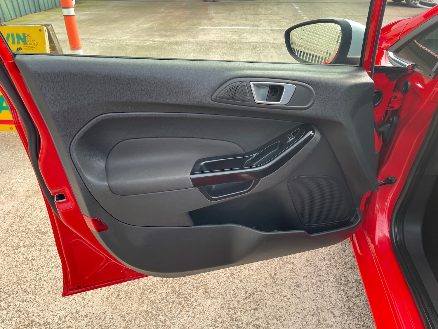 Used Ford Fiesta 2014 for sale - 75999343: Photo 13