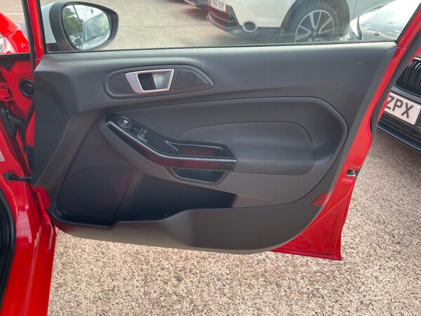 Used Ford Fiesta 2014 for sale - 75999343: Photo 19