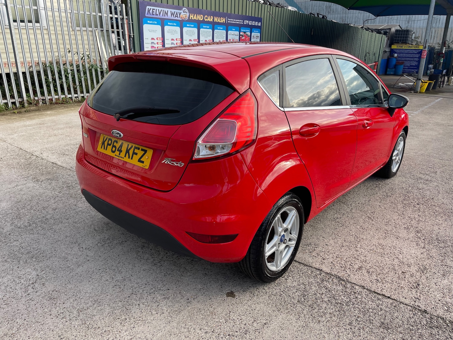 Used Ford Fiesta 2014 for sale - 75999343: Photo 6