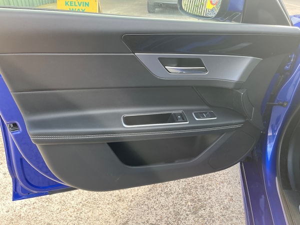 Used Jaguar XF 2018 for sale - 76229717: Photo 16