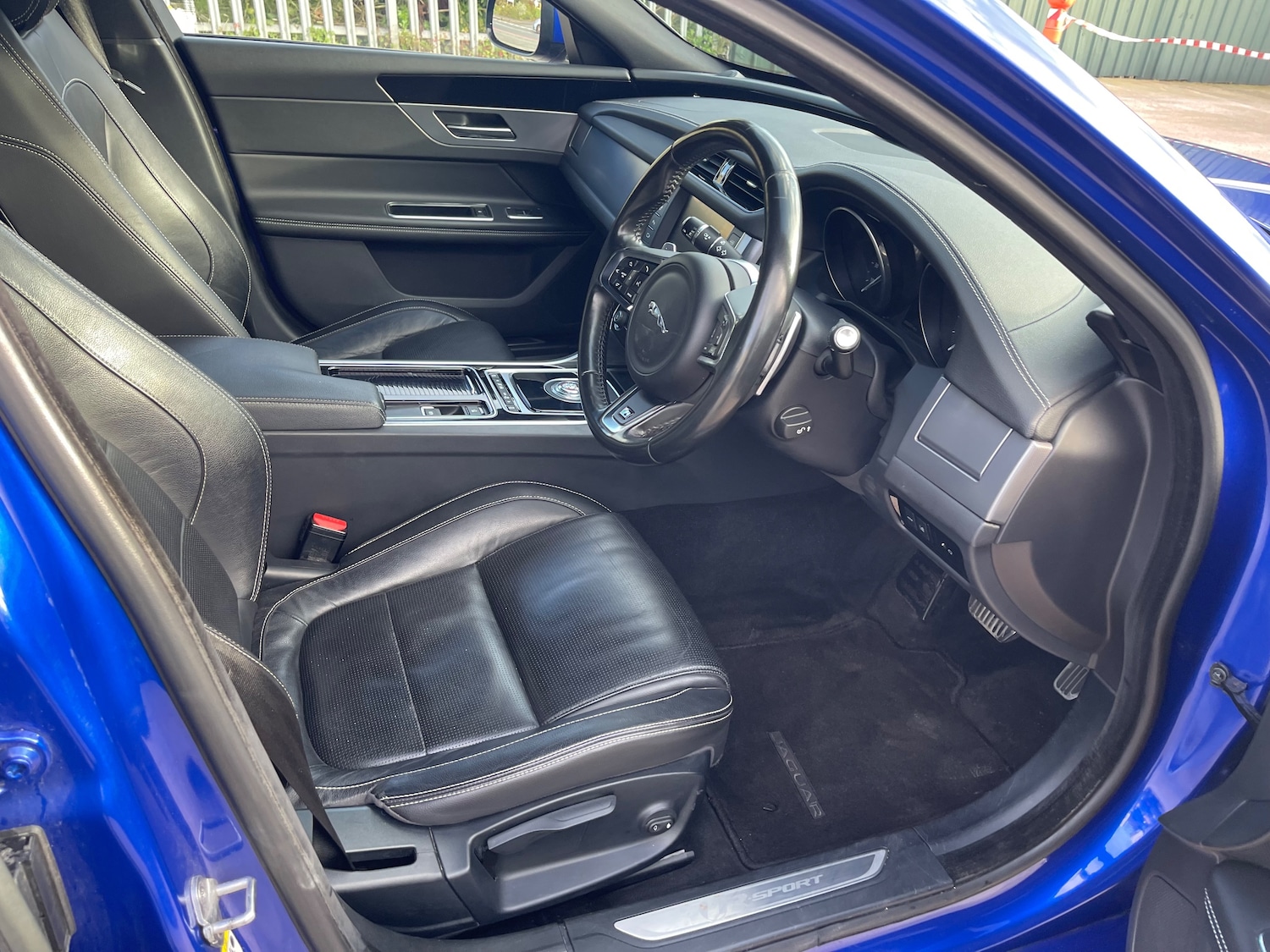 Used Jaguar XF 2018 for sale - 76229717: Photo 19