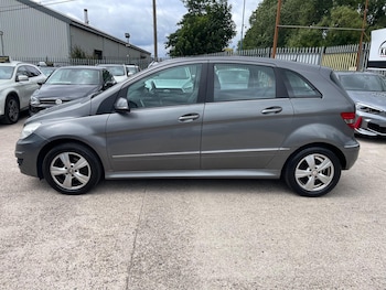 Used Mercedes-Benz B-Class 2010 for sale - 75702762: Photo