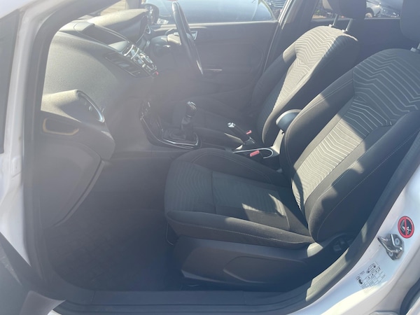Used Ford Fiesta 2013 for sale - 75702747: Photo 16