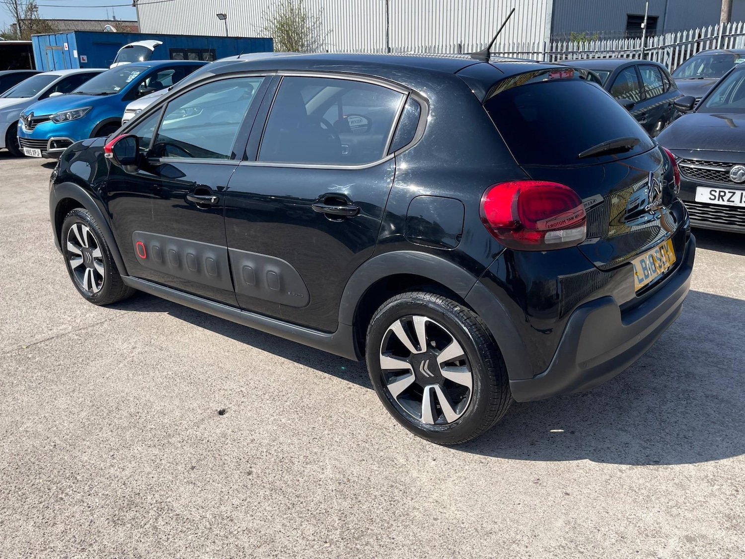 Used Citroen C3 2018 for sale - 77654132: Photo 8