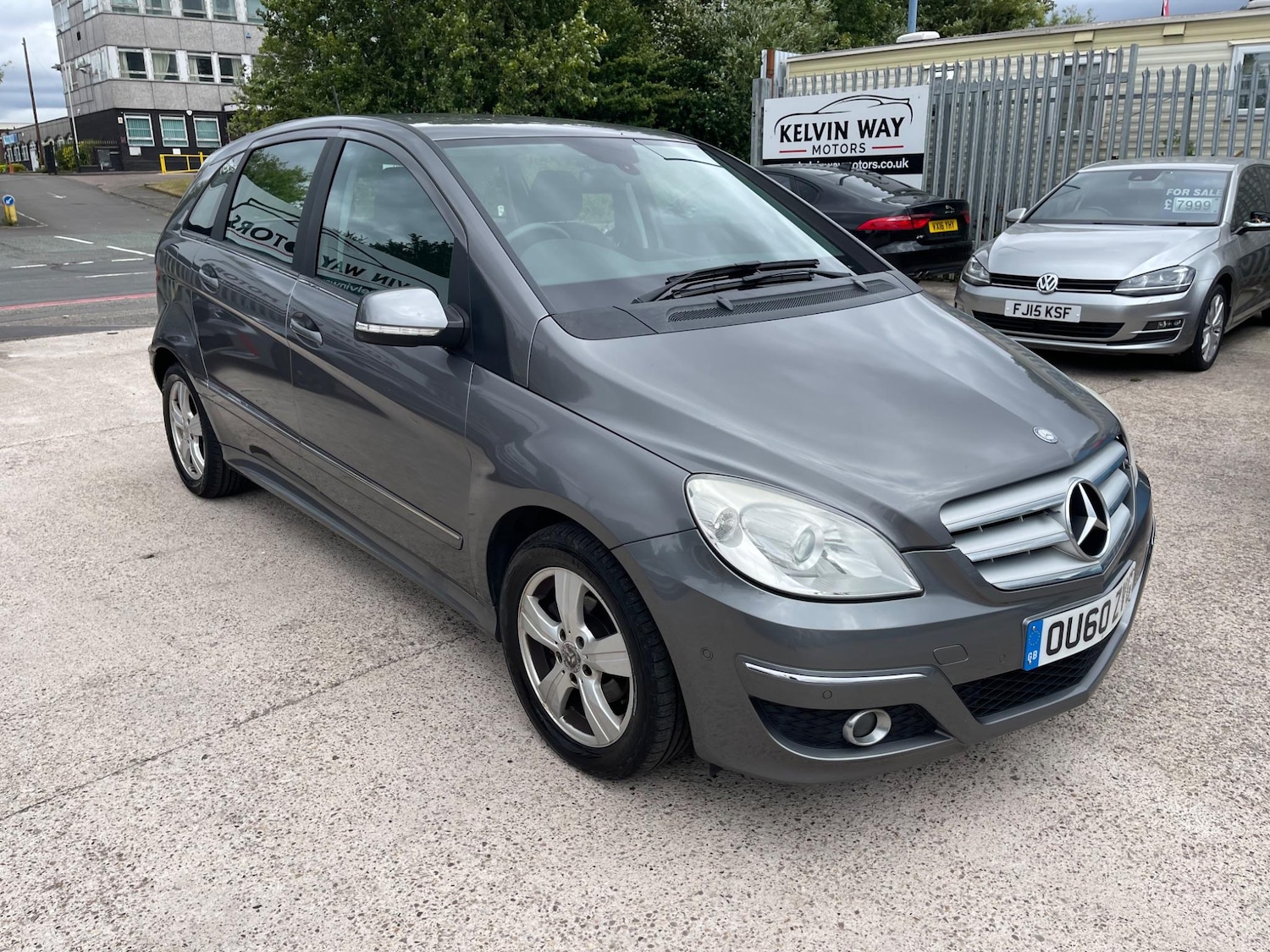 Used Mercedes-Benz B Class 2010 for sale - 77350503: Photo 10