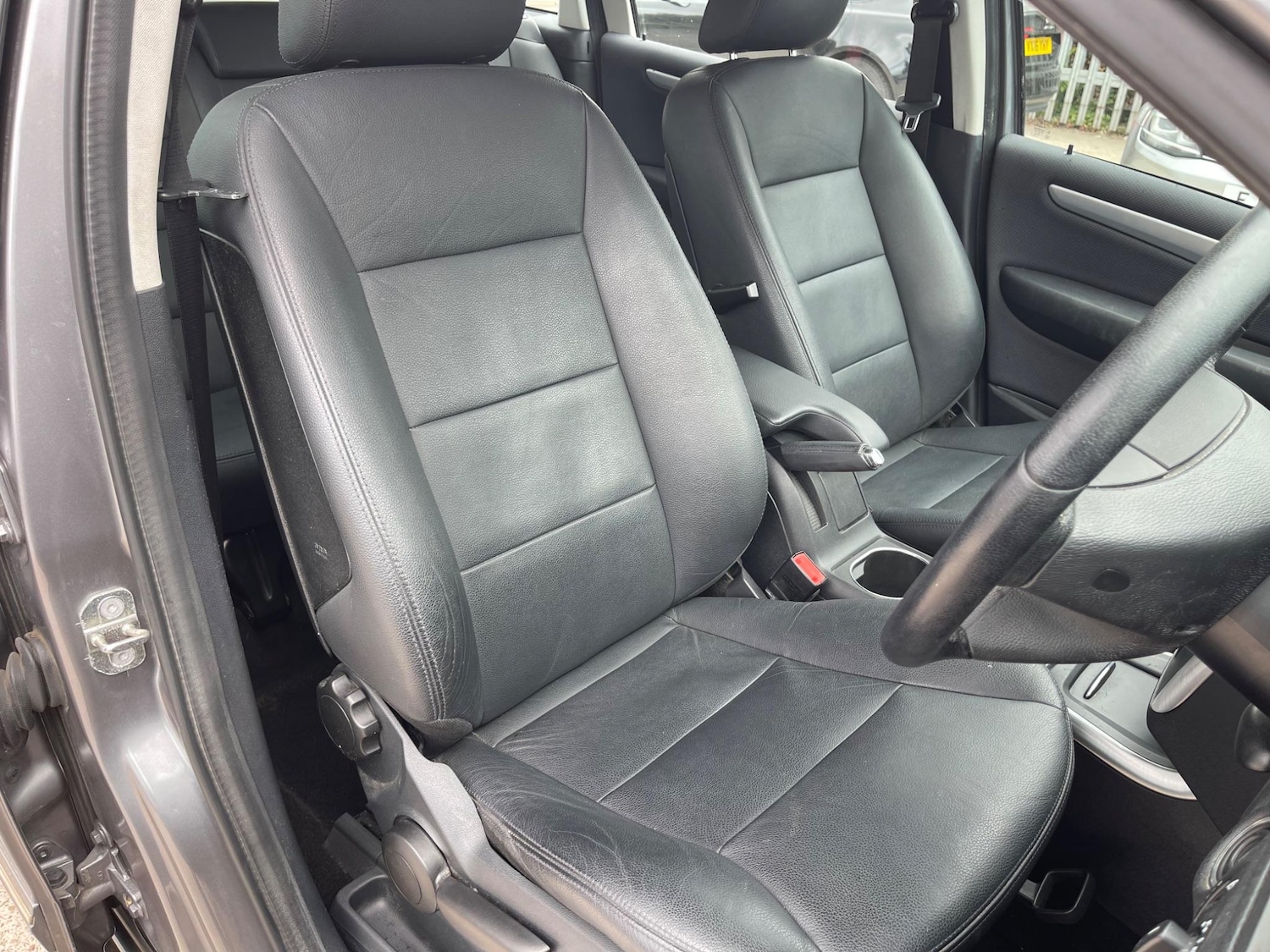 Used Mercedes-Benz B Class 2010 for sale - 77350503: Photo 14