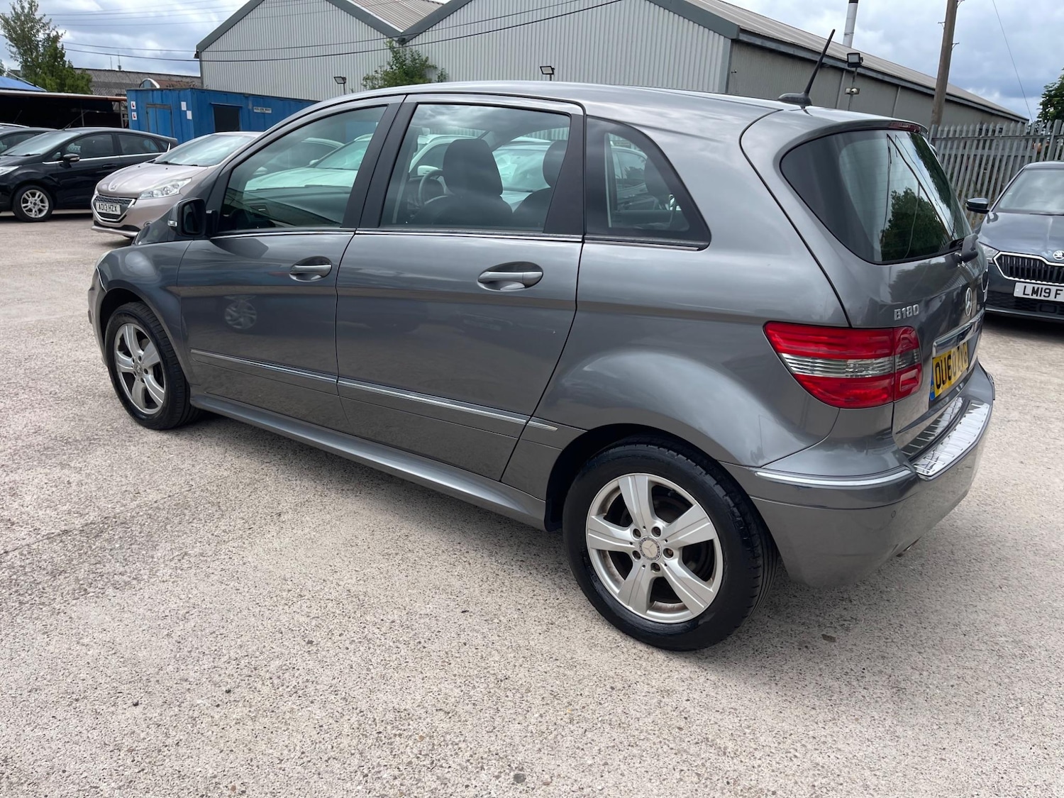 Used Mercedes-Benz B Class 2010 for sale - 77350503: Photo 5