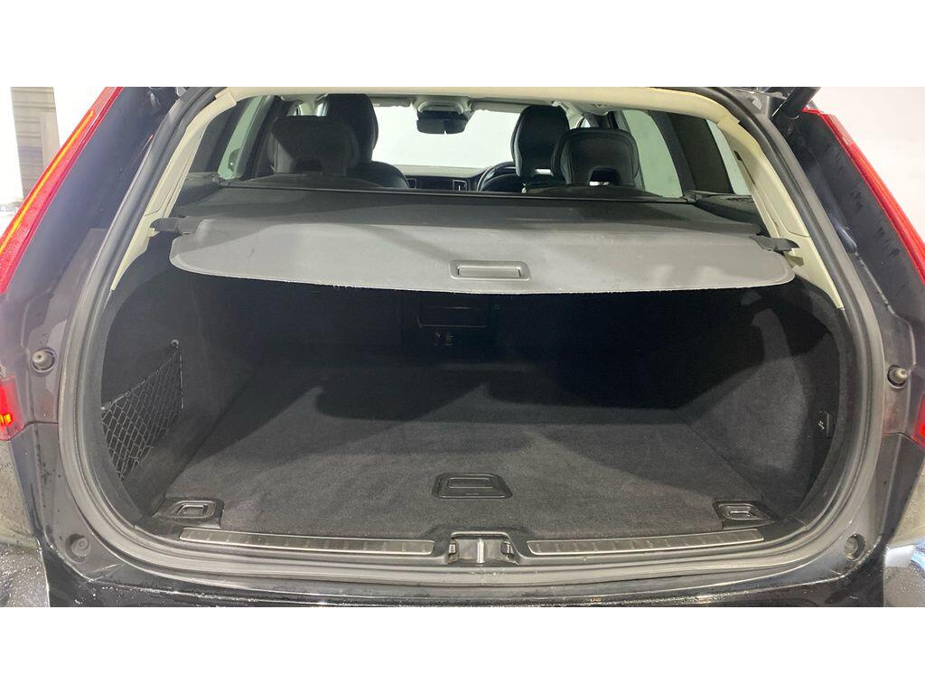 Used Volvo V60 2021 for sale - 77359294: Photo 10