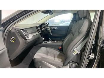 Used Volvo V60 2021 for sale - 77359294: Photo