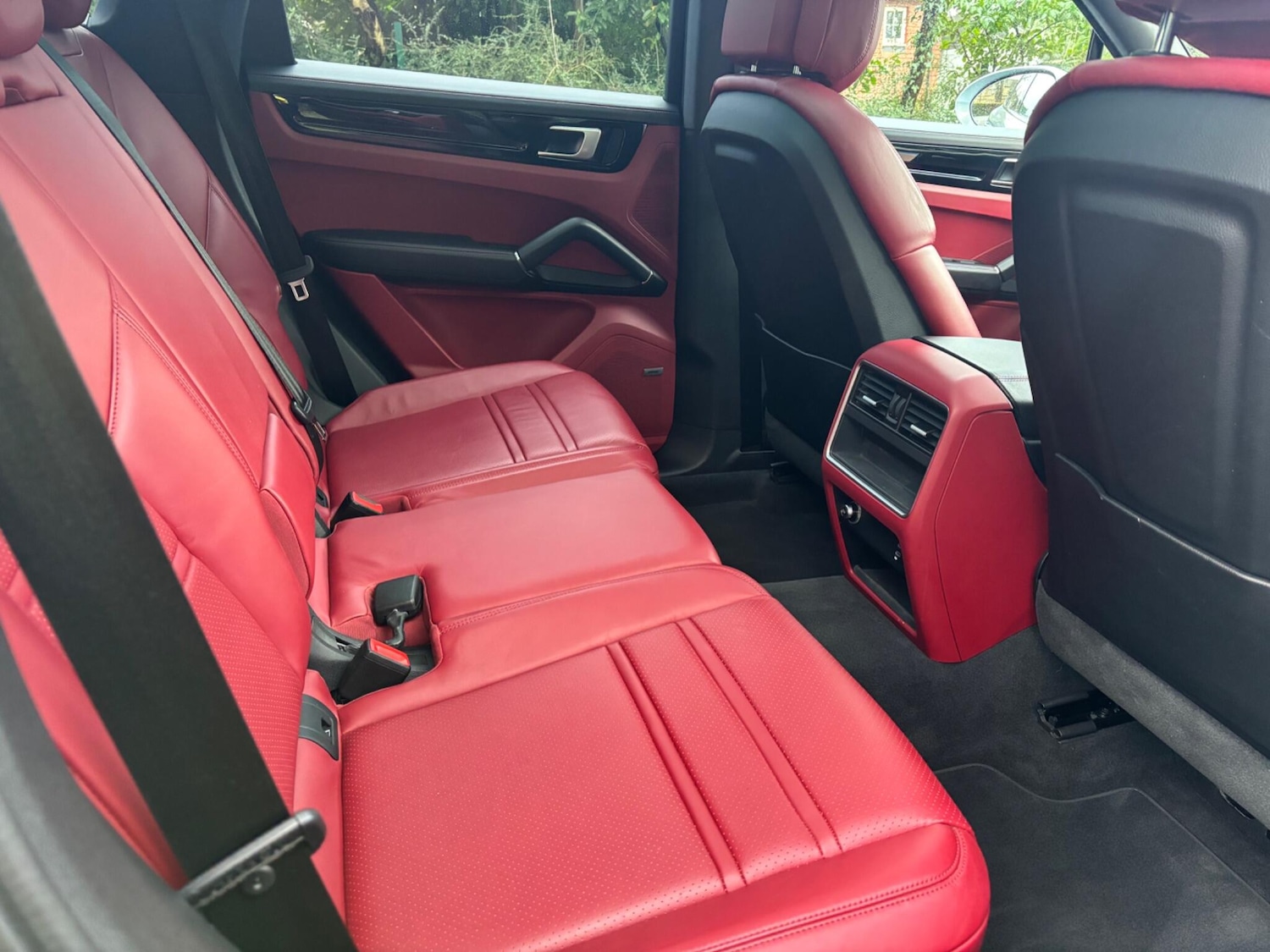 Used Porsche Cayenne 2021 for sale - 77267082: Photo 31