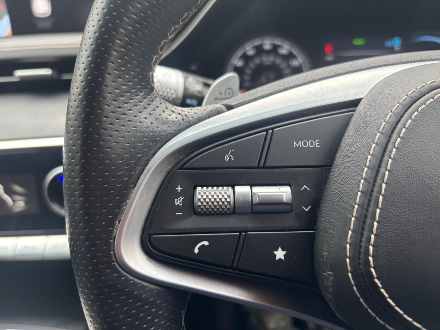 Used Genesis GV70 2023 for sale - 78020121: Photo 24