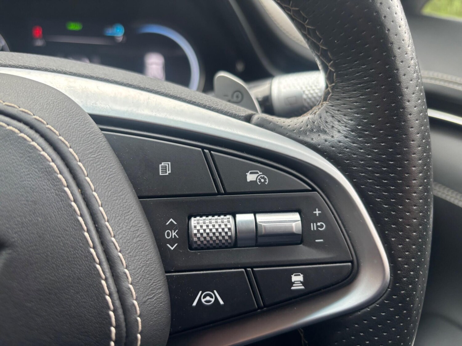 Used Genesis GV70 2023 for sale - 78020121: Photo 25